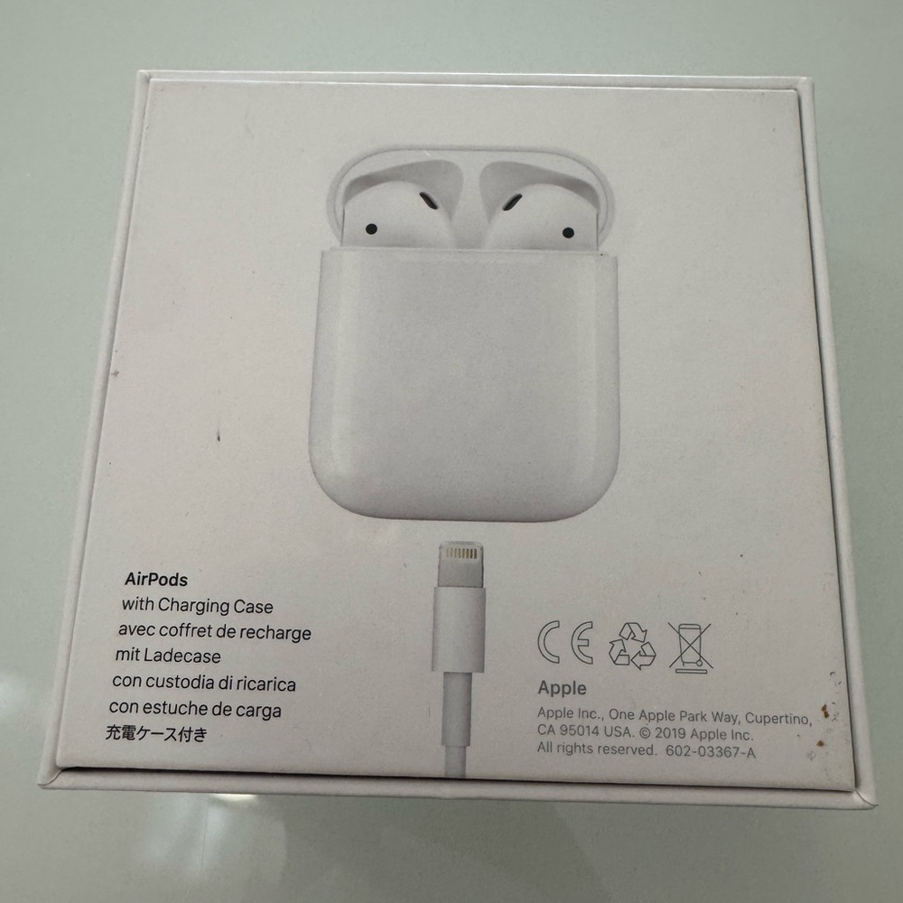 Apple AirPods Box with White Design